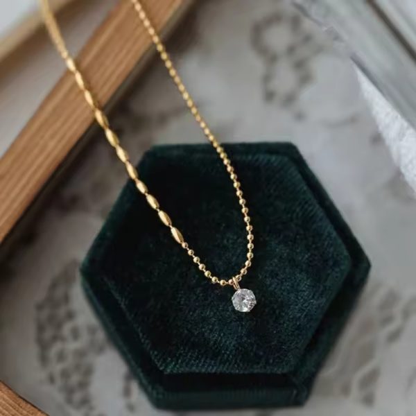 Vega Necklace