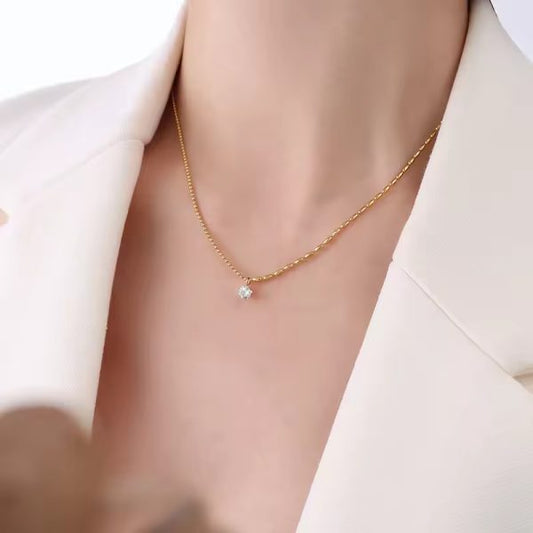 Vega Necklace