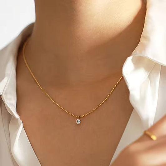 Vega Necklace