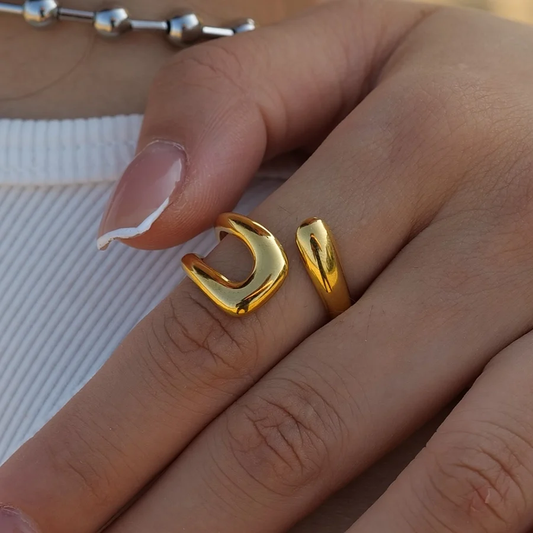 Lyra Ring